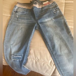 Adorable skinny STRETCH jeans